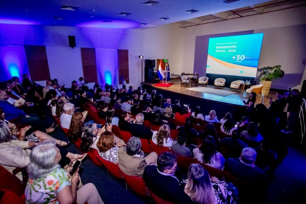 whatsapp image 2025 12 17 at 21.08.39